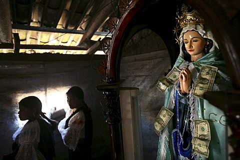 Virgin or Mother Mary and indigenous women in the Fiestas of Inti Raymi in northern Ecuador